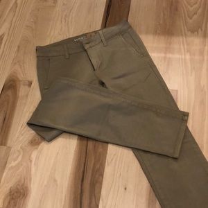 NEW American Eagle’s pants (tag still attached)